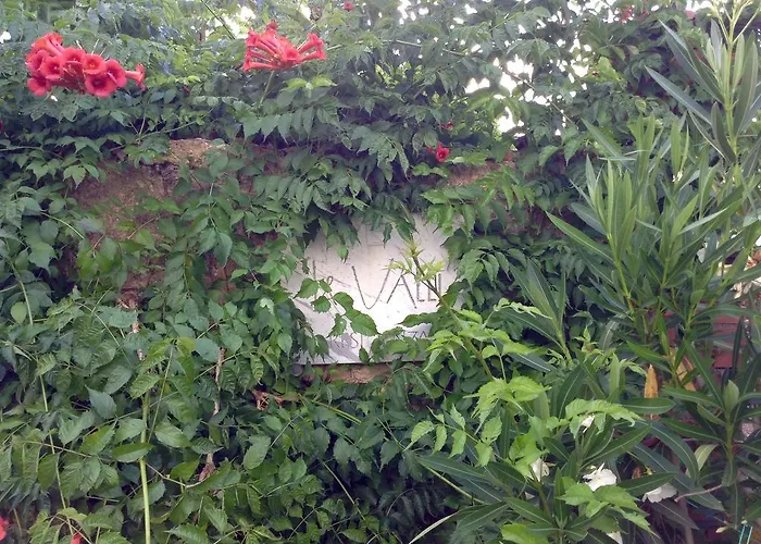 Le Valli بومارانسي